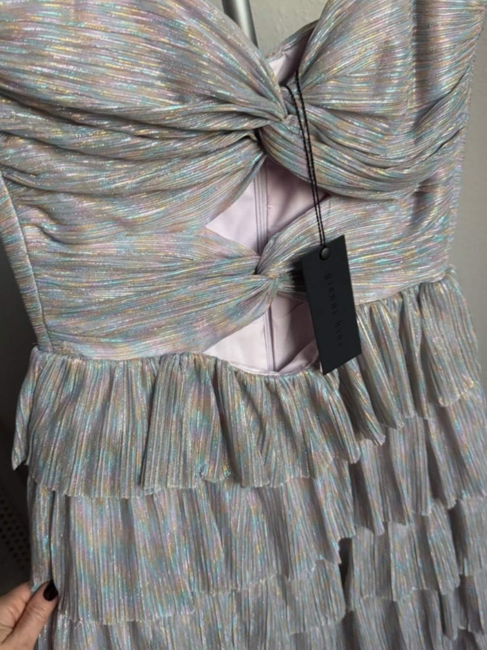 NWT Gianni Bini Grace Metallic Plisse Sweetheart Neck Cut-Out Tiered Dress Sz 4 - Picture 2 of 6